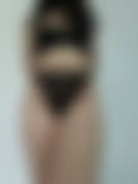 Chat soba uživo modela HazelCharm