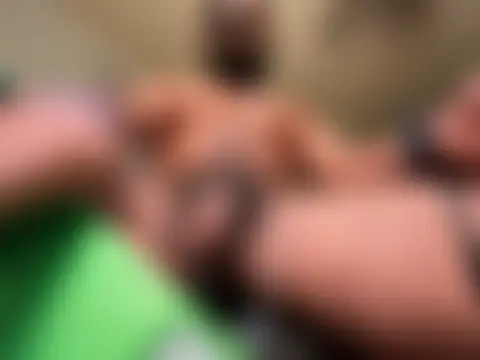 Show sexual ao vivo de MikPapi