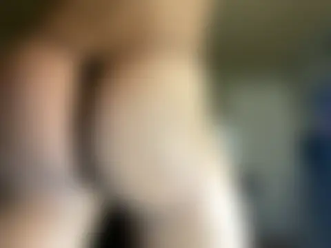 Show modela MikPapi na web-kameri