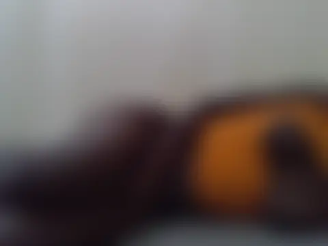 Coco_bloom – Naživo chatovacia miestnosť