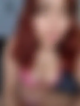 AbellaLux's Live Webcam Chat