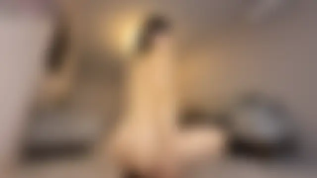 חדר צ'אט בשידור חי של Elara__