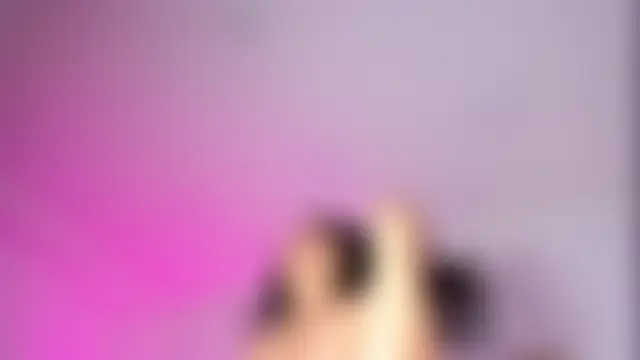 CatalinaSaanz_'s Live Chat Room