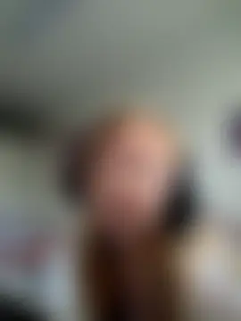 JanyJanys Adlı Modelin Canlı Sohbet Odası