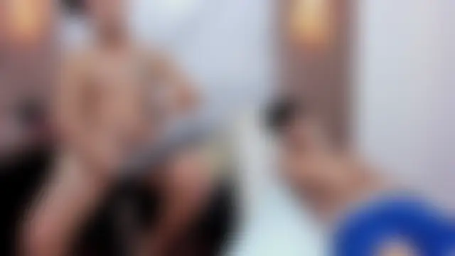 הופעת וובקאם של hotguyvictor