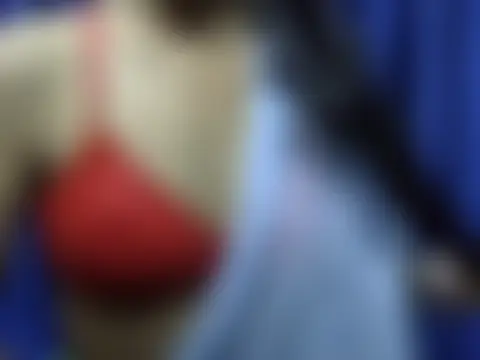 غرفة دردشة Thirsty_Moni المباشرة