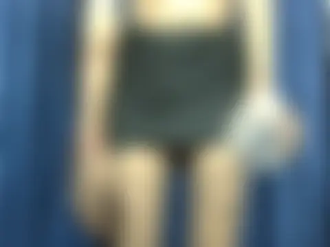 Thirsty_Moni Live Chatraum