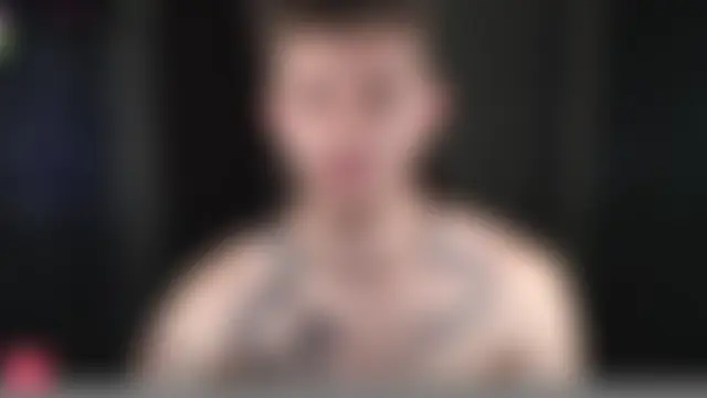 andrewxbii webcam show