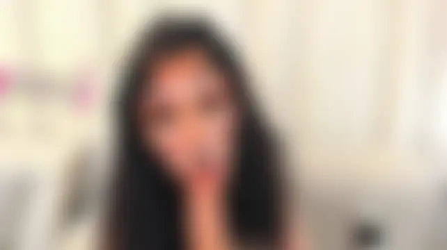 Alyshaa_ élő XXX-chatje