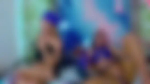 roxy_and_ambar Show in webcam