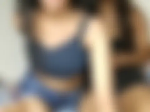 wild_saanvi 在線直播表演