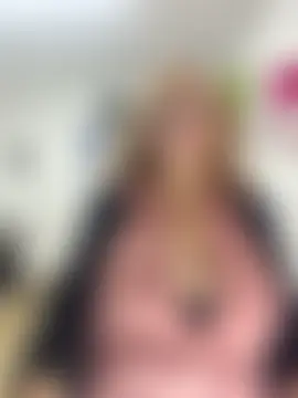 VictoriaSalazar_'s Live Chat Room