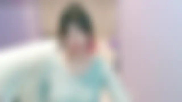 lingeringvoice's Live Webcam Chat