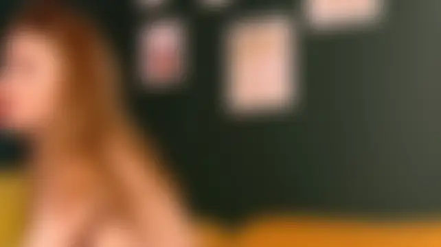 ZoeNymph Adlı Modelin Canlı Sohbet Odası