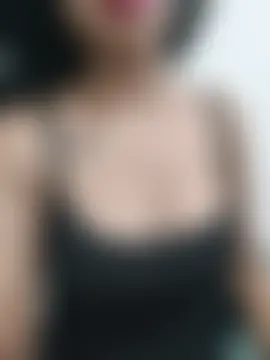 Miss_Liara01 Adlı Modelin Canlı Sohbet Odası