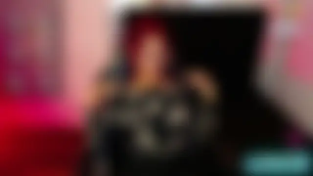 Lyrarose__ Adlı Modelin Canlı Sohbet Odası