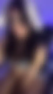 ห้องแชทสดของ HollyPeachh