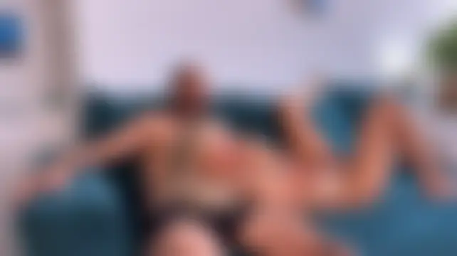Sexy_Couple_bb Live chatroom