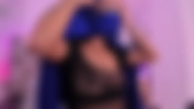 Kiaraa_lux élő chatszobája