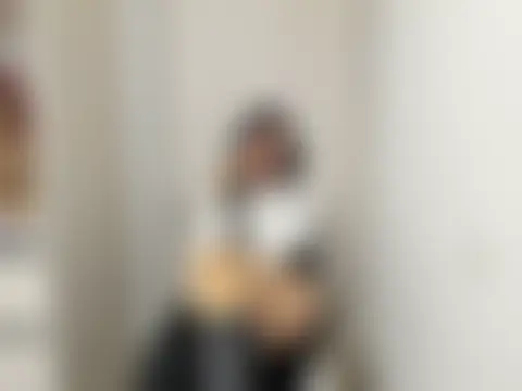 חדר צ'אט בשידור חי של soysophie