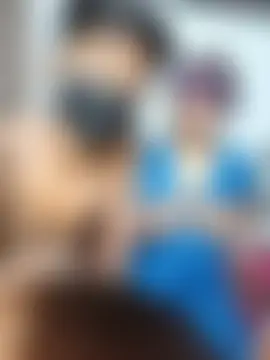 shsjaks: διαδικτυακό σόου στην κάμερα