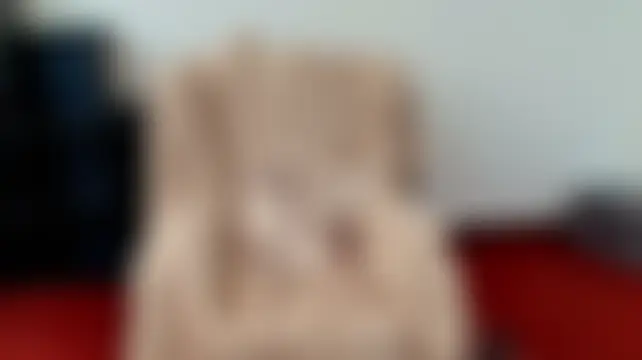 Jessy_Milff – Naživo chatovacia miestnosť