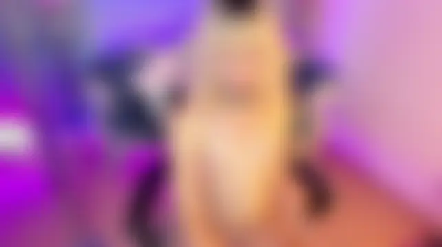 Belle_Kitten élő szexkamerás műsora