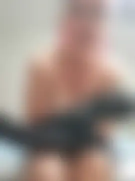 MisstressDenise élő chatszobája
