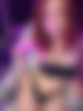 חדר צ'אט בשידור חי של Maddison_doll
