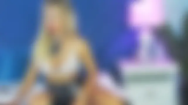 Show modela Emma_Vesper na web-kameri