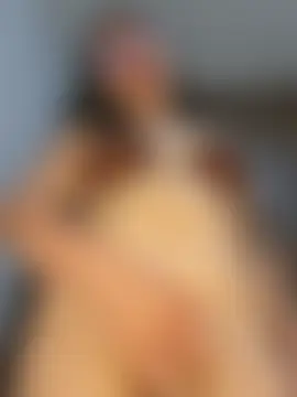 غرفة دردشة Julieth85_ المباشرة