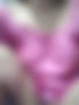 -Levy- live-chat rom