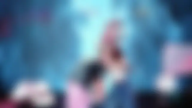 GiveMeFive001 Show Webcam