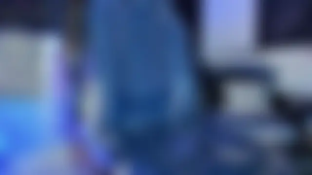 Seks show uživo modela Stiveeeeen na kameri