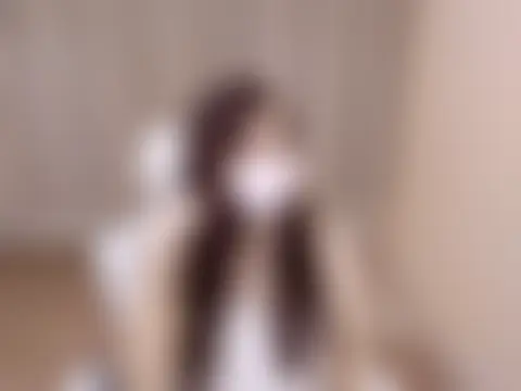 Momo-77のライブXXXチャット