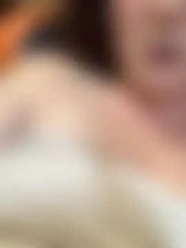 SweetBunSelina webkamerás műsora