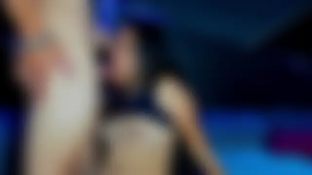הופעת וובקאם של milacamhot