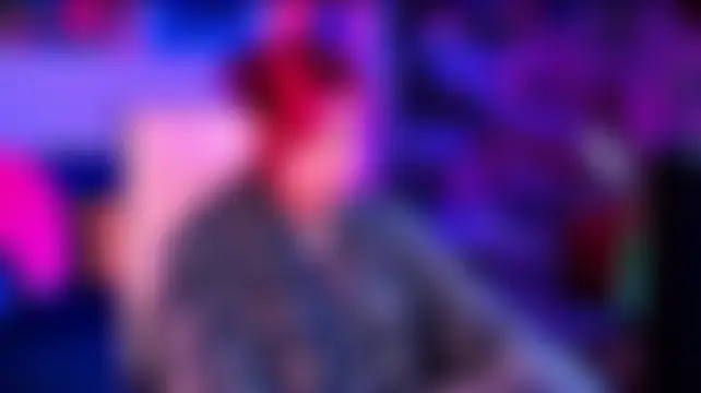 JulliaMoore – Naživo XXX chat