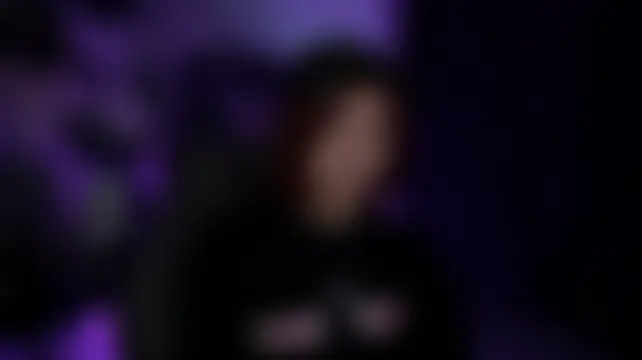 JulliaMoore live XXX chat