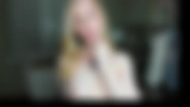 BlondeMiaX's Webcam Show