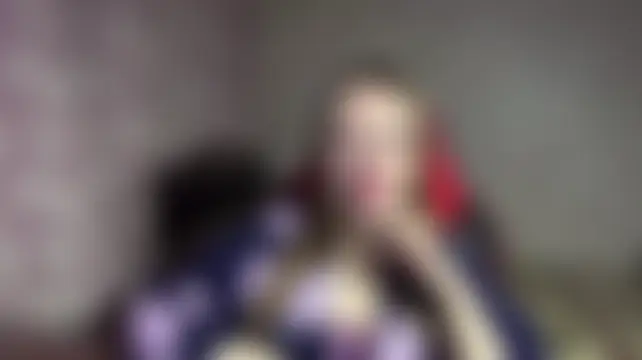 MeganHollyss' Live Chat Room