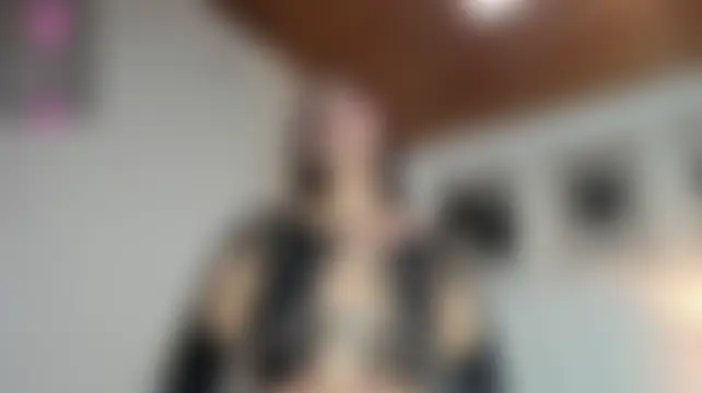 Naomii_bllaze – Naživo XXX chat