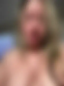 MiraKisss' Webcam Show