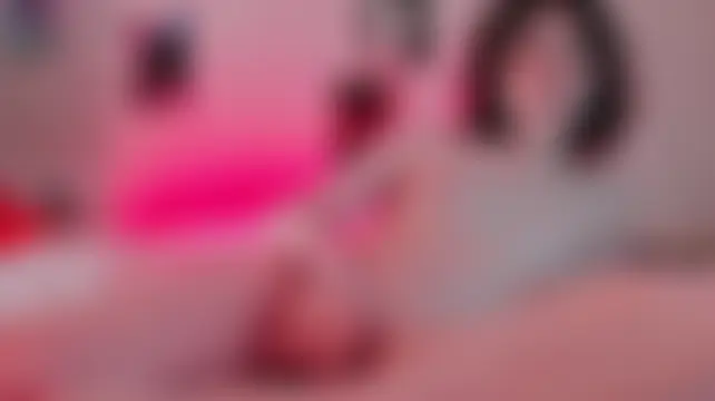 eva_vodkina: διαδικτυακό σόου στην κάμερα