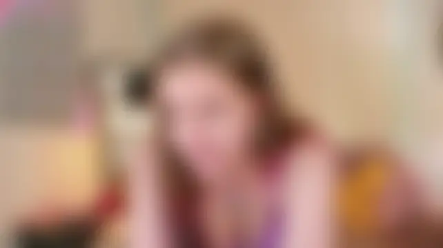 Mira_Falls Adlı Modelin Canlı Sohbet Odası