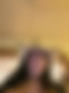 חדר צ'אט בשידור חי של LittleMissEeve