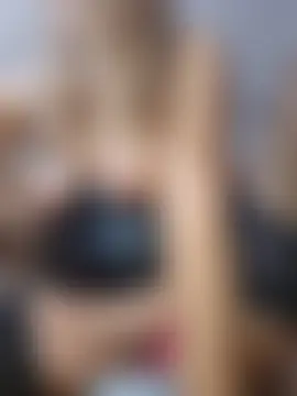 Seks show uživo modela BLONDKICIA1 na kameri