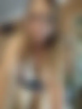 BLONDKICIA1: διαδικτυακό σόου στην κάμερα