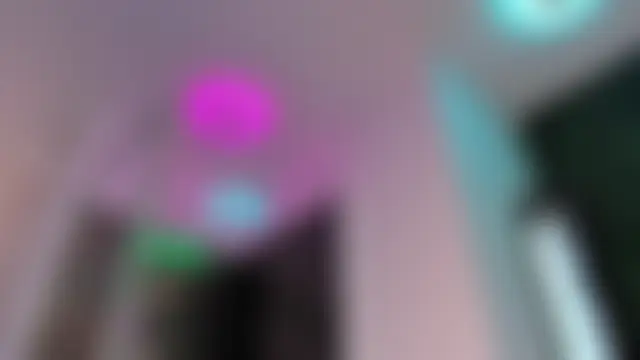 XXX chat uživo modela realhotfallingdevil
