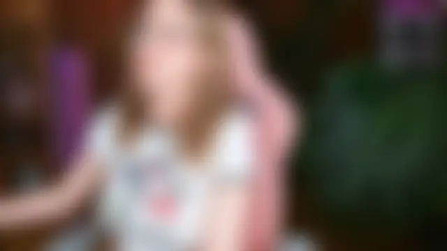 Živá chatovací místnost NicoleFaith